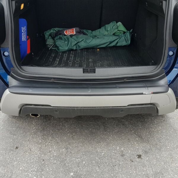 Dacia Duster Arka Tampon Koruma bagaj eşiği 2018 2019 2020 2021 2022 2023