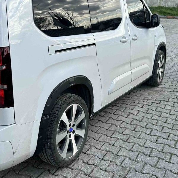 YENİ PARTNER ARACA ÖZEL ÇAMURLUK DODİK 8 PARÇA CAPPAFE 2021 2022 2023 2024 2025
