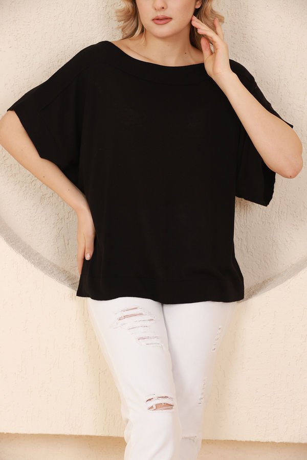 Kadın Siyah Kayık Yaka Oversize İnce Triko Bluz
