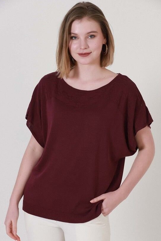 Kadın Bordo Kabartma Desenli Yazlık İnce Triko Bluz