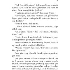 Çizgili Pijamalı Çocuk-
