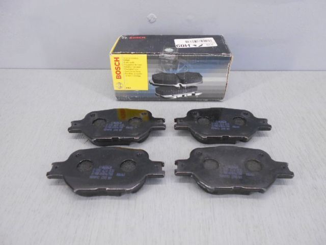Bosch 986424808 Ön Balata Corolla Verso 1.8 Vvt-I (02=-04) 2.0D-4
