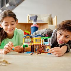 LEGO® Creator 3’ü 1 Arada Sörfçü Plaj Evi 31118
