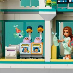 Lego Friends Heartlake City Hastanesi 42621