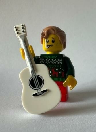 Orjinal Lego Minifigür a Boy with a Guitar
