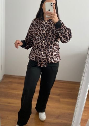 Leopar desenli takım