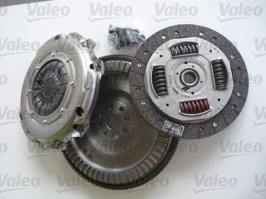 Ford Focus 1998-2009 Arası 1.8 TDCi Valeo Marka Volanlı Debriyaj Seti
