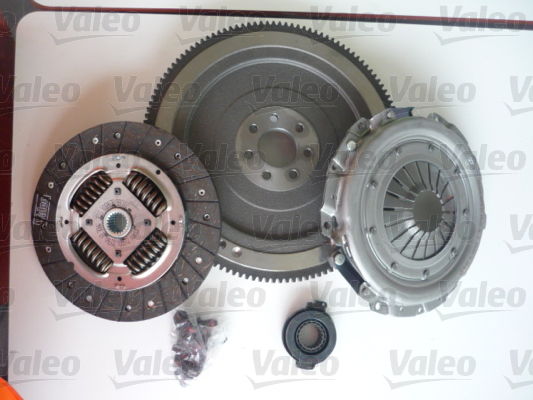 Renault Safrane 1996-2000 Arası 2.2 dT Valeo Marka Volanlı Debriyaj Seti