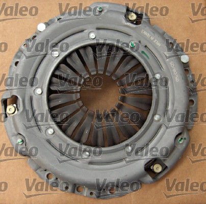 Opel Vivaro 2001-2005 Arası Valeo Marka Debriyaj Seti