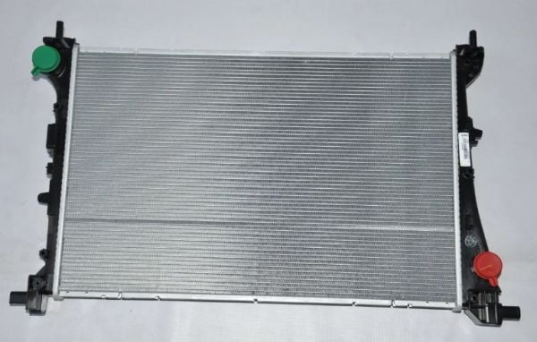 Egea 1.6 Multijet Su Radyatörü Opar 52052630