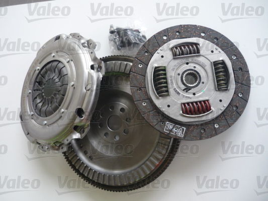 Ford Tourneo Connect 2002-2013 Arası 1.8 TDCi Valeo Marka Volanlı Debriyaj Seti