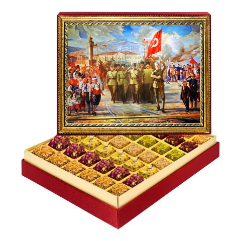 Atatürk'ün İzmir'e Girişi Çerçeveli Tablo Kutuda Lokum
