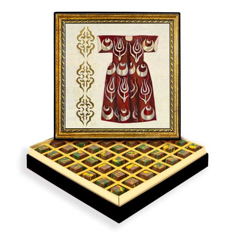 Laleli Kaftan Çerçeveli Tablo Kutuda Dubai Çikolatası