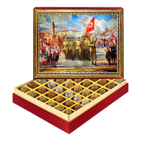Atatürk'ün İzmir'e Girişi Çerçeveli Tablo Kutuda Şeker İlavesiz Lokma