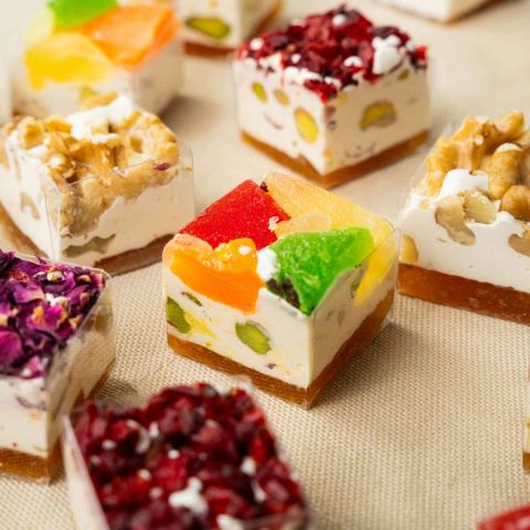 Kişiye Özel Tablo Kutuda Çerezli Nugat Orta Boy (416 g.)