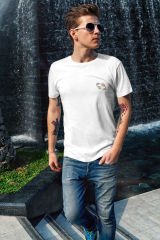 Balık Burcu Renkli Sembol Göğüs Logolu Beyaz T-Shirt