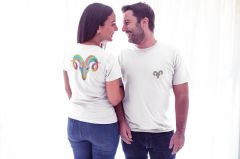 Koç Burcu Renkli Sembol Çift Taraf Baskılı Beyaz T-Shirt