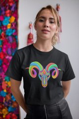 Koç Burcu Renkli Sembol Siyah T-Shirt