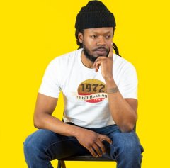 Still Rocking Beyaz T-Shirt