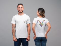 Oğlak Burcu Renkli Sembol Çift Taraf Baskılı Beyaz T-Shirt