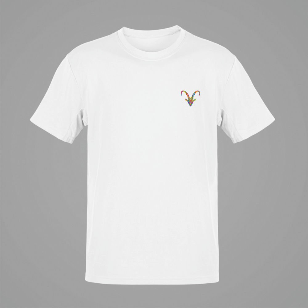 Oğlak Burcu Renkli Sembol Göğüs Logolu Beyaz T-Shirt