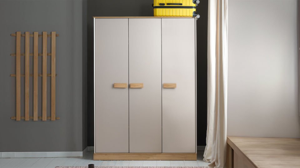 HUGA 3 DOORS WARDROBE