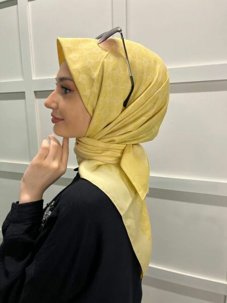 Aker Elegance Monogram Eşarp 1090500 GOLD