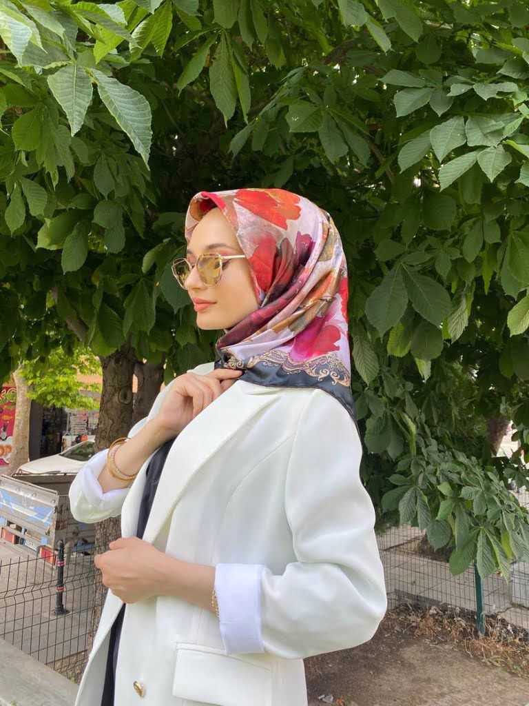 Discount scarves 2025