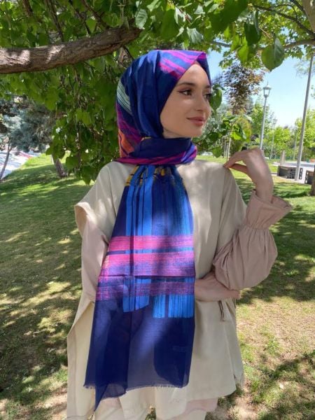 Aker Yaz Serinliği Geometrik Desenli İpek Koton (Pamuklu) Etol Şal 8095777 LACİVERT