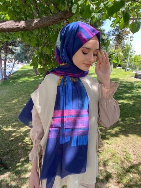 Aker Yaz Serinliği Geometrik Desenli İpek Koton (Pamuklu) Etol Şal 8095777 LACİVERT