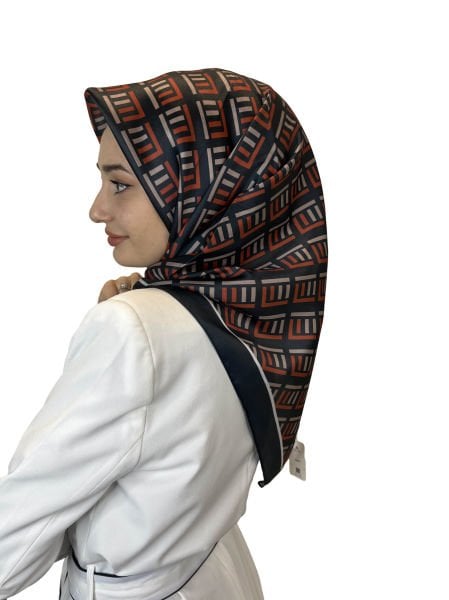 SİYAH