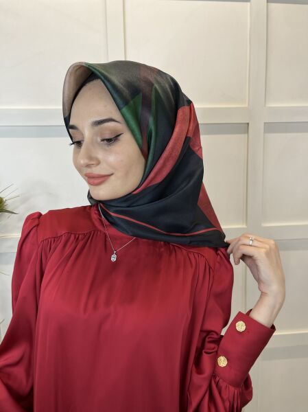 Quare Patterned Crystal Scarf 01068 BLACK RED