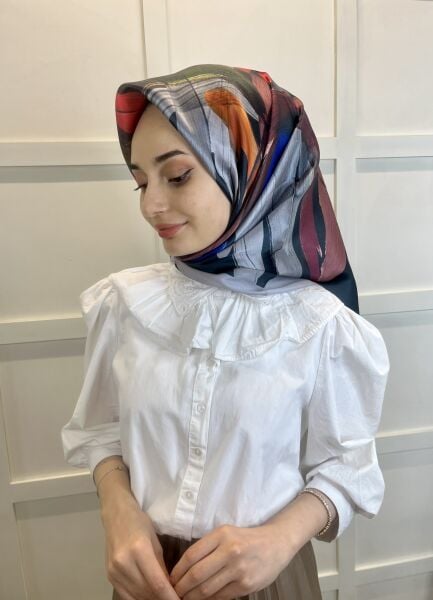 Quare Fırça Desen Kristal Eşarp 01066 GRİ SİYAH