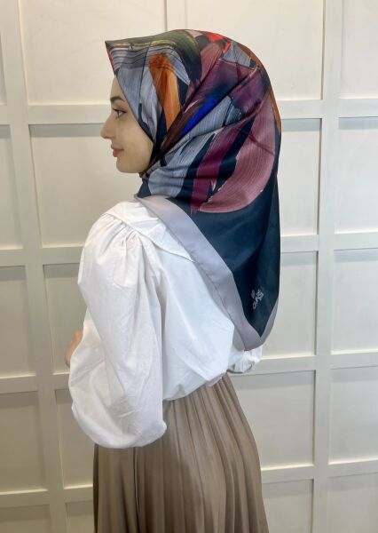 Quare Fırça Desen Kristal Eşarp 01066 GRİ SİYAH