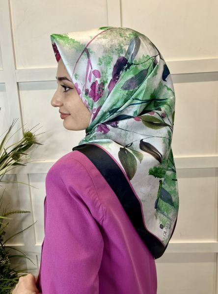 Quare Crystal Scarf, Floral Patterned 01069 BLACK GREEN