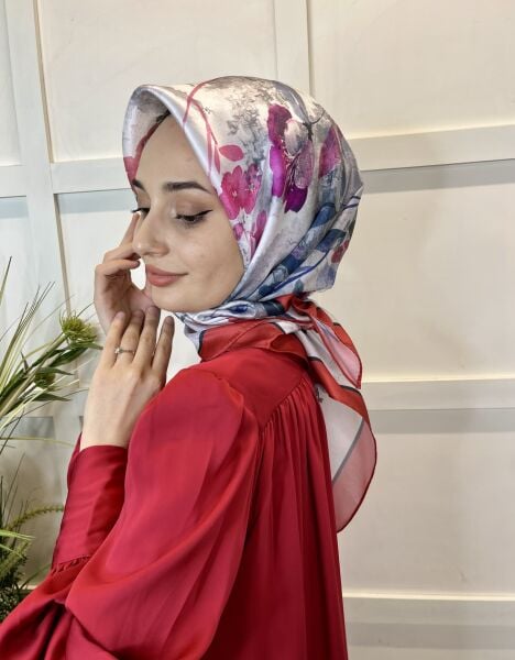 Quare Crystal Scarf, Floral Patterned 01069 RED
