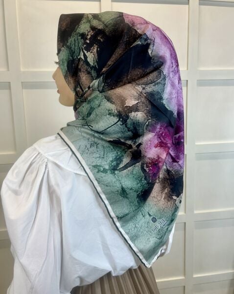 Quare Çiçek Desenli Rayon Eşarp 10701 ZÜMRÜT