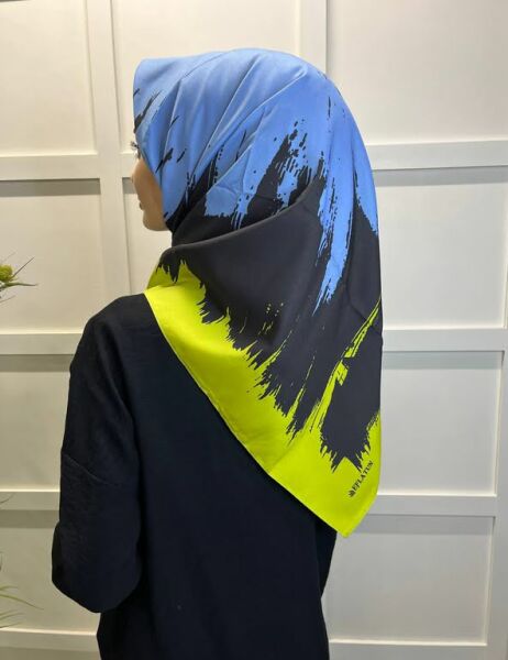 Eflatun Scarf Dijital Baskı Renkli Rayon Eşarp 00749 NEON SARI