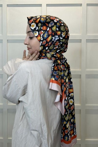 Quare Silky Shawl Floral Patterned Hijab Shawl 01105 LIGHT POWDER