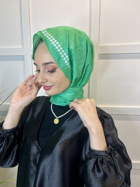 Hint İpek Kazayağı Desenli Monogram Şal 00910 BENETTON