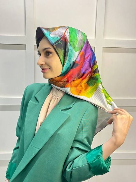 Pyramid Patterned Rayon Scarf for Both Evening Dress and Daily Use 00892 DARK MINK