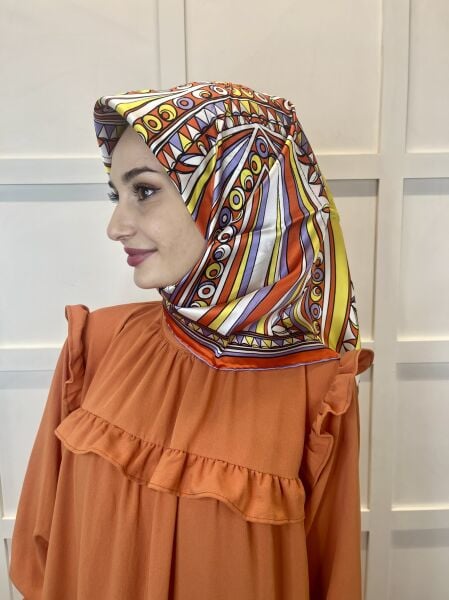La Boutique Sura Silk Scarf, 90x90cm, 2024 Spring Summer Patterned 2006 LILA