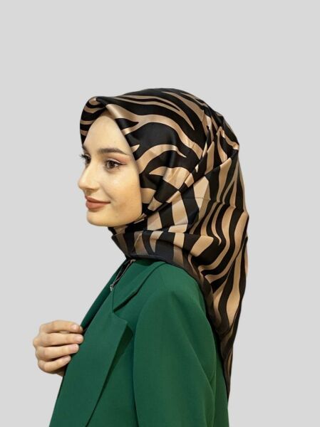 Armine Nostalji Serisi Sura Zebra Desen İpek Eşarp 8274D