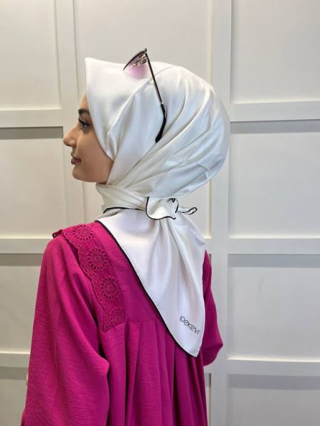 İpekevi Solid Color Twil Silk Scarf 01116 PEARL WHITE