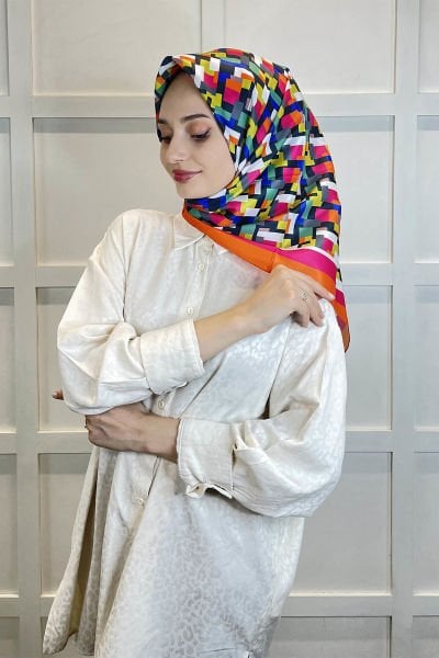 Shecarf Quare Rayon Eşarp - Desenli Avangard Eşarp - Dijital Baskı - Kadın Tesettür 01102 ORANGE