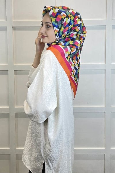 Shecarf Quare Rayon Eşarp - Desenli Avangard Eşarp - Dijital Baskı - Kadın Tesettür 01102 ORANGE