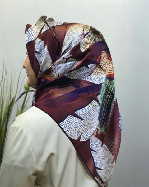 Aker Sura Krep Saten 90x90cm İpek Eşarp 00032 BORDO