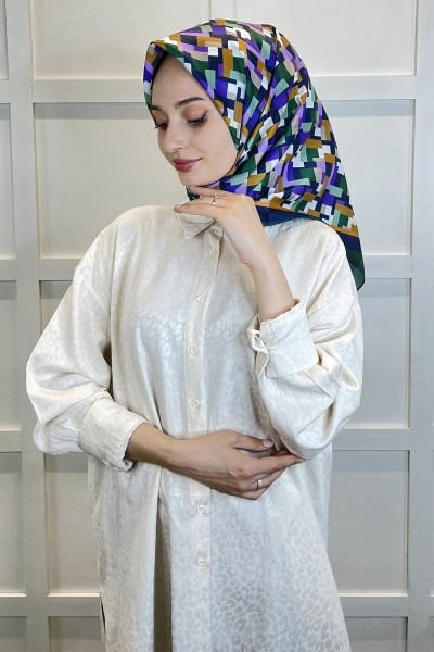 Shecarf Quare Rayon Eşarp - Desenli Avangard Eşarp - Dijital Baskı - Kadın Tesettür 01102 ZÜMRÜT