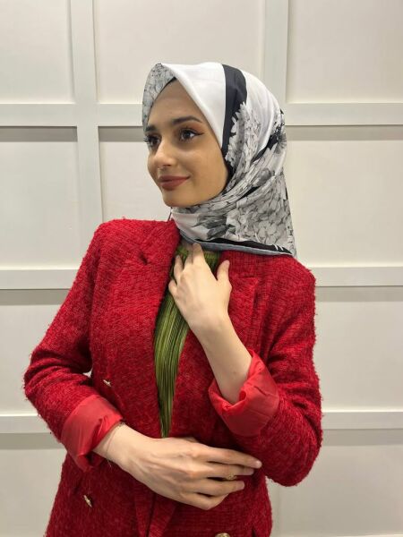 İpekhan 90x90cm Çiçek Desenli Pamuklu Eşarp 00870 SİYAH BEYAZ