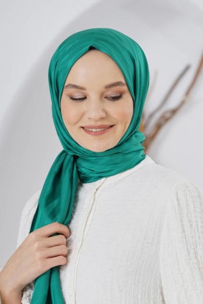 Loryan Scarf Flush Jacquard Tree Bark Pattern Shawl 00953 BENETTON